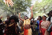 locals laugh at aravanis mouring their symbolic divirce